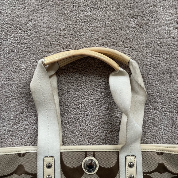 Coach Daisy Signature Khaki White/Cream Tote Purse - Picture 6 of 10